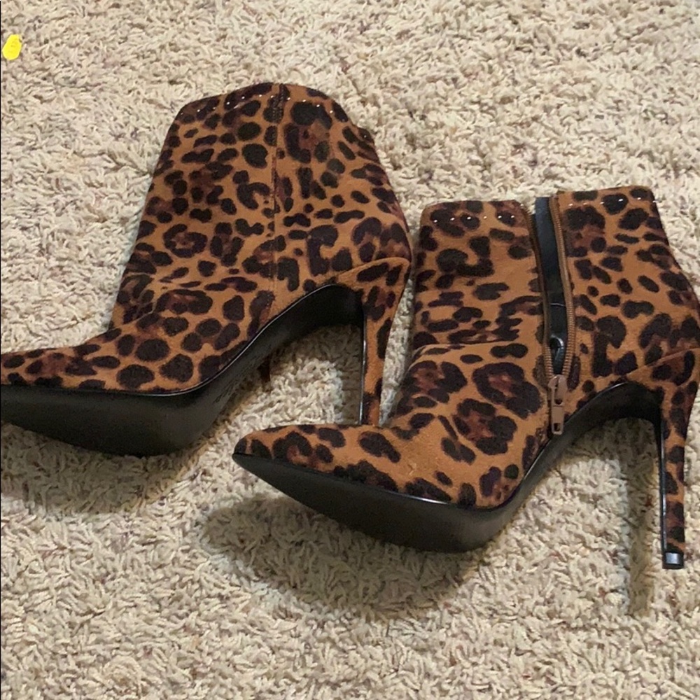 Ankle booties